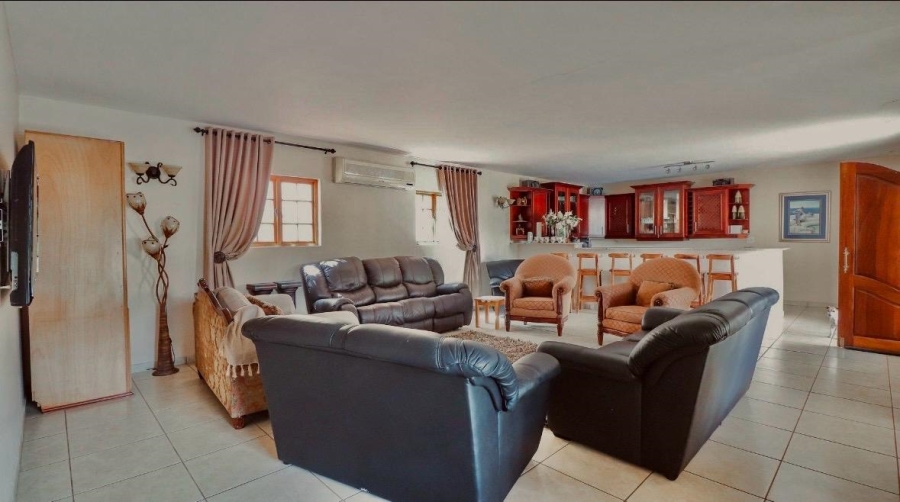 4 Bedroom Property for Sale in Wilkoppies North West